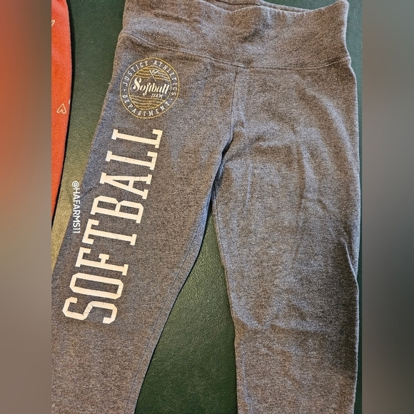 2 Pairs of Girls Leggings - Picture 3 of 7